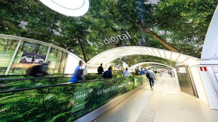 EXTERIOR PLUS (Out of Home)